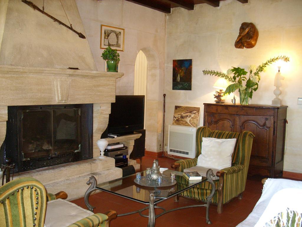 Mas des collines Bed and Breakfast Fontvieille Exterior foto